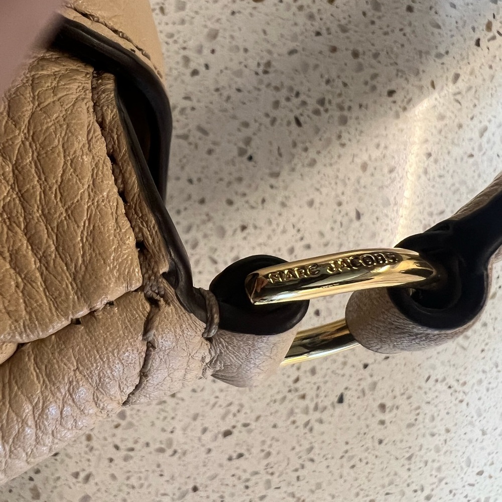 Marc Jacobs Ivory Leather Bag - Picture 6 of 10